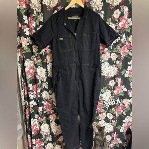 Wildfang short sleeve jumpsuit in black size 1X